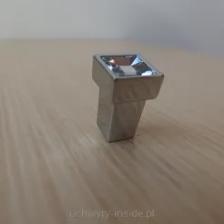 Gałka z kryształami Swarovski 550000