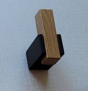 Wieszak 2434/drewno dąb/metal czarny mat