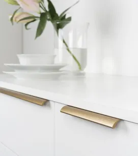 Uchwyt listwowy 0372/rozstaw od 32-1440 mm ciemny mosiądz szczotkowany